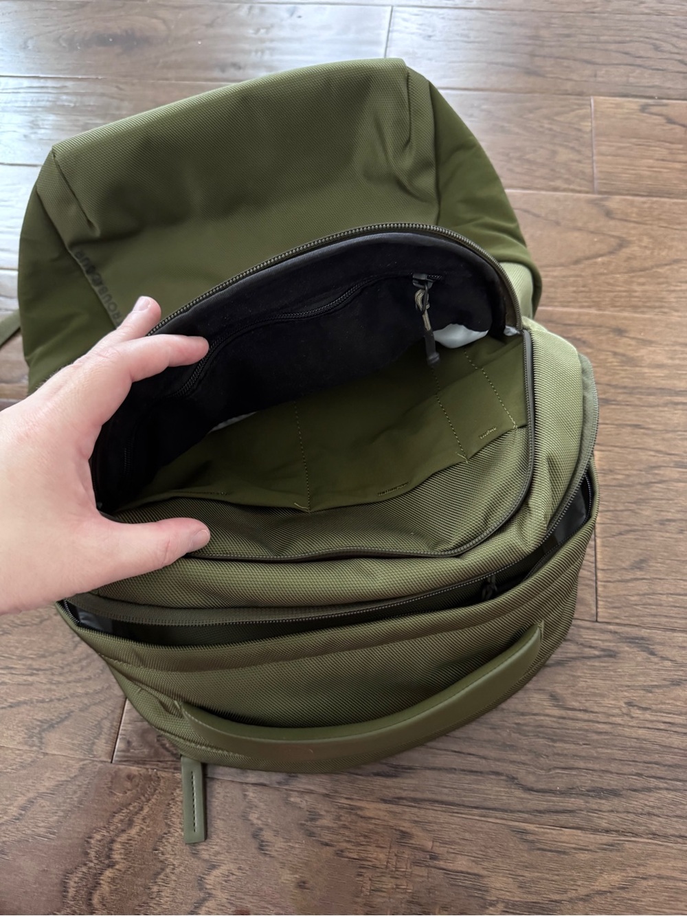 Troubadour Neo Backpack Bronzed Olive Green 22L - Picture 6 of 15
